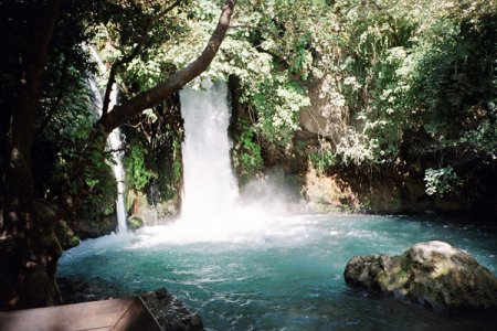 Banias_Waterfall_Israel_600