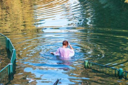 Baptism-in-the-Jordan-River